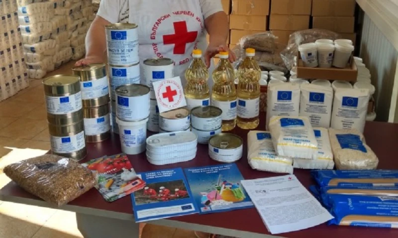 Над 618 000 българи ще получат такава помощ от Червения кръст