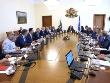 Министри от кабинета "Денков" отказват да участват в служебното правителство