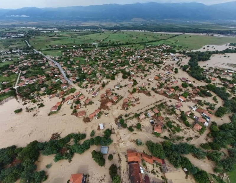 Свършват парите за възстановяване на пострадалите от наводнението села в Община Карлово
