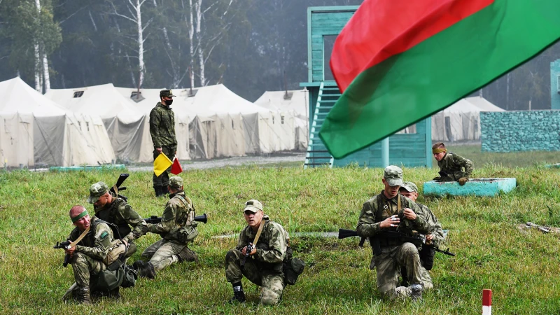 Беларус започна военни учения на границите с Украйна и Литва