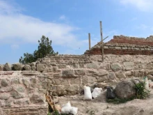 Първо в Plovdiv24.bg: Икономическа полиция подхваща Небет тепе