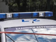 В Гърция разбиха българско-ромска престъпна мрежа за измами с луксозни автомобили