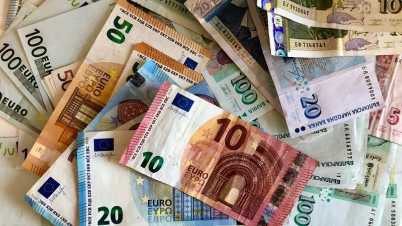Харчим 500 млн. лв. за изтегляне на левовете заради влизането ни в еврозоната