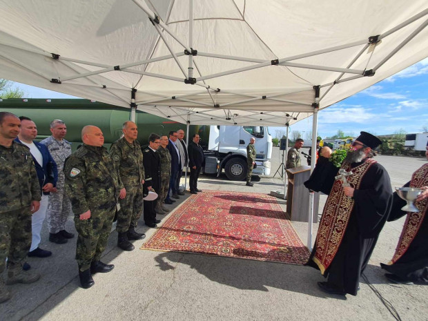 </TD
>Транспортният батальон в Бургас отбеляза днес 24 години от създаването