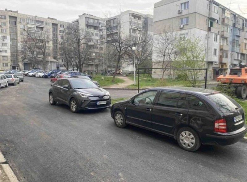 Обновиха предблокови пространства и спирки в "Западен"