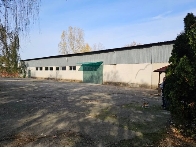 Апетитен производствен имот в Пловдивско отива на тезгяха за продан