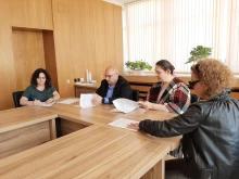 Кметът на Разград подписа важен договор с два синдиката