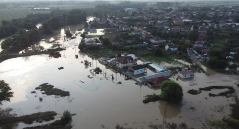 Свършват парите за възстановяване на пострадалите от наводнението села в Карловско