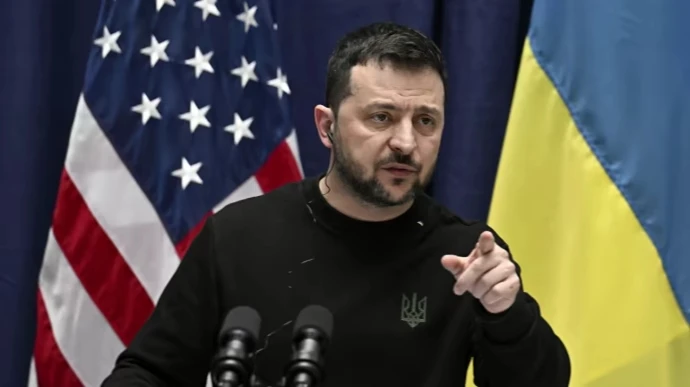 Зеленски: Украйна няма избор и ще се съгласи на кредитна помощ от САЩ
