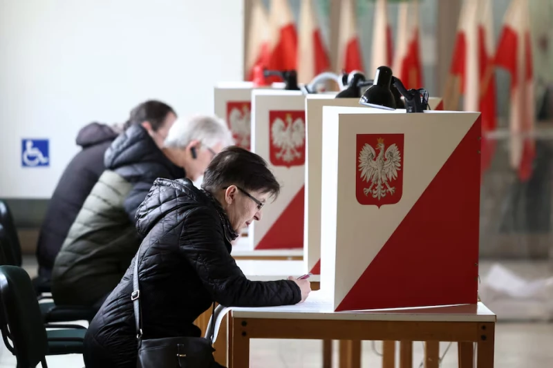 Първи тест за Доналд Туск: В Полша се провеждат местни избори