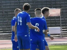 Спартак вкара 4 в Марково и остана едноличен лидер