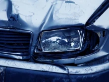 Южнокореец удари автомобил в скат по пътя Пловдив – Смолян, пътничка е леко ранена