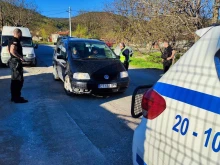 Катастрофа, пияни шофьори и нелегален тютюн при специализирани операции на полицията в Сливен иТвърдица