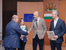 Ръководството на Община Варна получи грамоти за принос в интеграцията на ромите