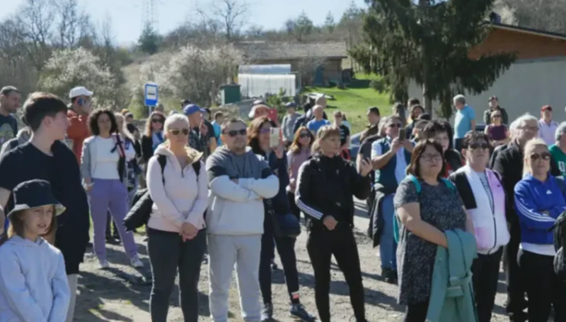 В община Божурище протестират заради проучвания за добив на злато