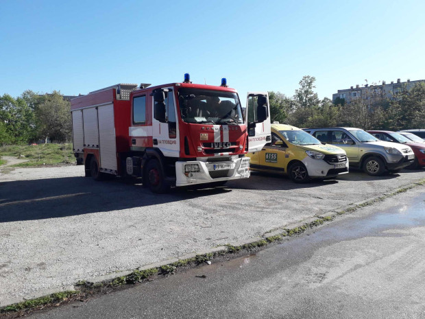 </TD
>Пожар пламна в източната част на Пловдив, предава Plovdiv24.bg. Гори