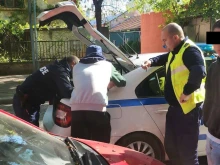 Ученици от Френската извикаха полиция, натъкнали се на жестока гледка!