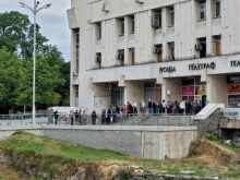 Защо в пощенските клонове не може да се плаща с карта?