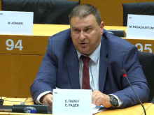 Евродепутатът Емил Радев призова в най-кратки срокове България да е част от Шенген и по суша