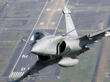 Сърбия къса с руското оръжие и е близо до закупуването на 12 френски изтребителя Rafale