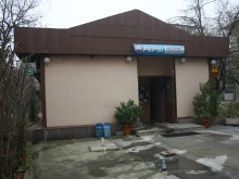 Пожар пламна в ресторант, забравили включен фритюрник