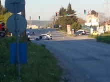Двама пострадаха при верижна катастрофа в Стара Загора, единият автомобил се самозапали