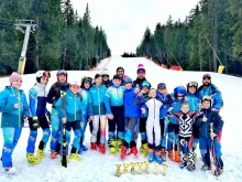 Атрактивно сложиха край на състезателния сезона за скиорите край Банско