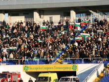Букмейкърите дават равни шансове на България и Сърбия, читателите залагат на "трикольорите"