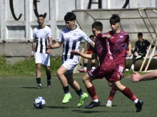 Юноша на Локомотив с повиквателна за България U15