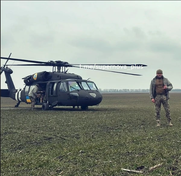 Американски хеликоптери Black Hawk се появиха в Украйна, използват се за десанти на руска територия