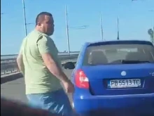 Шофьорка стана обект на яростна агресия и нападение посред бял ден в Пловдив