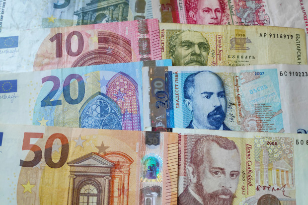 Българските банкноти и монети в обращение ще бъдат унищожени след