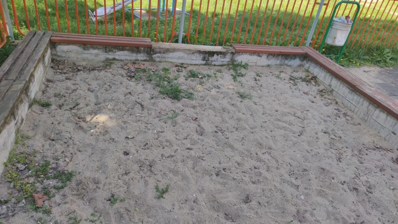 Детски пясъчник в Русе заприлича на котешка тоалетна