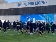 Илиан Илиев ще е с 21 "моряци" срещу Левски