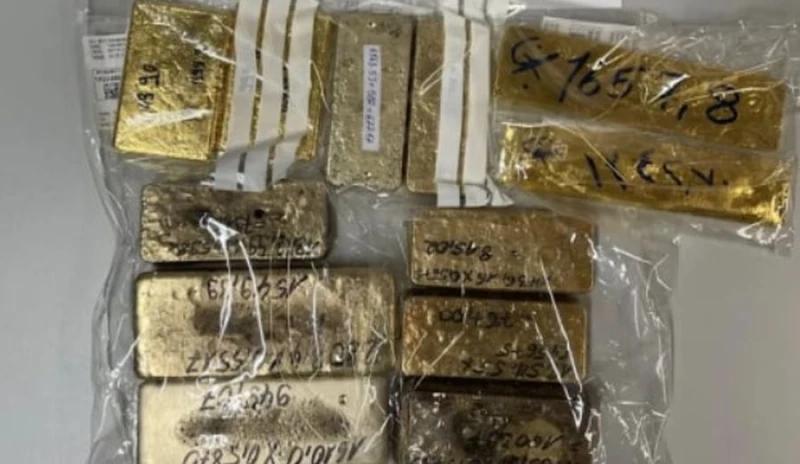 Задържаха двама българи заради контрабанда със злато в Германия