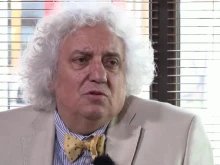 Той е човекът, отгледал децата на загиналия си братовчед