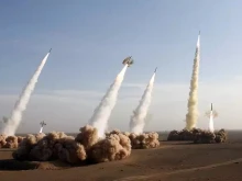 Иран изстреля първа вълна балистични ракети срещу Израел