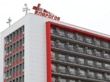 Лекарите се борят за живота на простреляното дете