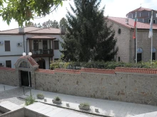 Имотите на Българската православана църква: Никой не знае колко са, не се плащат данъци и няма никакъв контрол върху тях