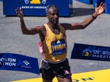 Етиопско-кенийски триумф на Бостънския маратон