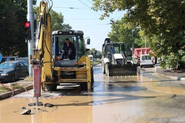 Безводие на няколко места в Пловдив