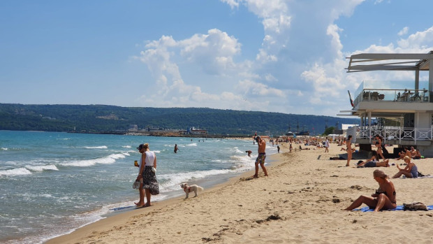 Температурен рекорд бе отчетен вчера във Варна Към 14 часа