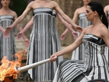 Олимпийският огън ще мине през деликатно за Париж място