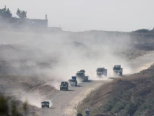 Израелски танкове се отправят към северната част на Газа, военни самолети са ударили Рафа