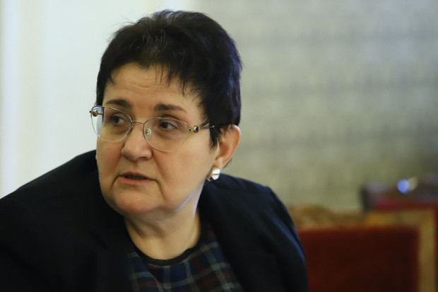 Депутатите трябва да изслушат вицепремиера и министър на финансите Людмила