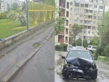 Лек автомобил отнесе ограда на детска градина в столичен квартал