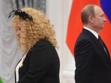 Руснаците не посмяха да поздравят голямата си звезда Алла Пугачова