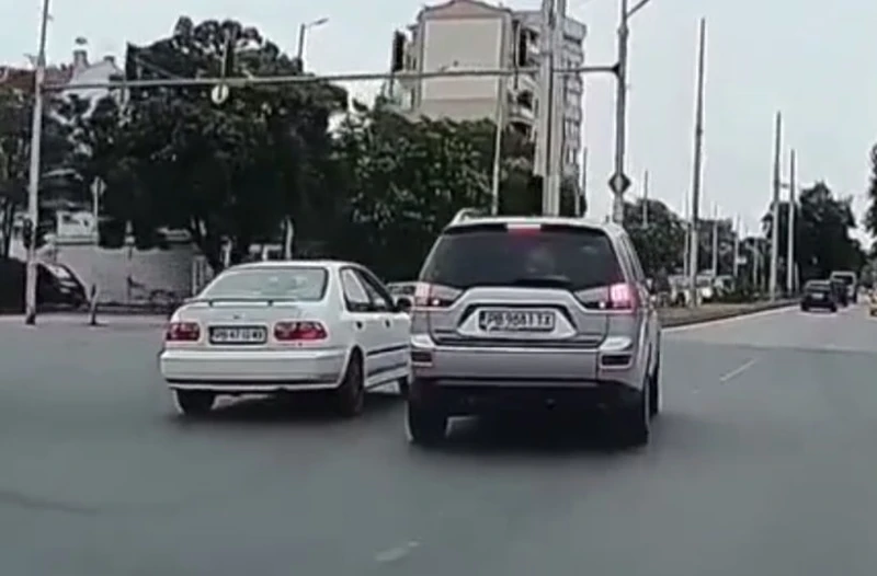 Внимателно изгледайте клипа и не правете като този