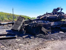 Украински дрон разгроми "най-добрия танк" на Путин