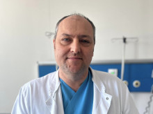 Лекар, завеждащ интензивен сектор в Германия се завърна, за да работи в търновската болница